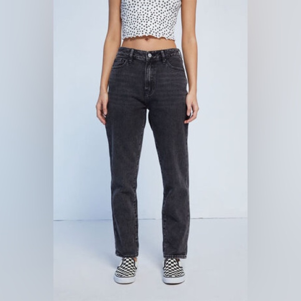 PacSun Faded Black Wash Mom Jeans Size‎ 24